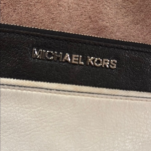 Michael Kors Black and Cream Clutch Wristlet - Picture 2 of 5